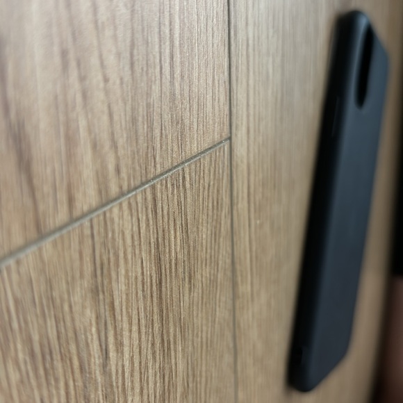 Black iPhone 11 silicone phone case - Picture 3 of 3